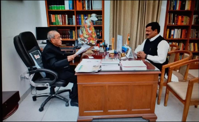 Prof Bindu Bhushan Dubey with Pranav Mukerjee