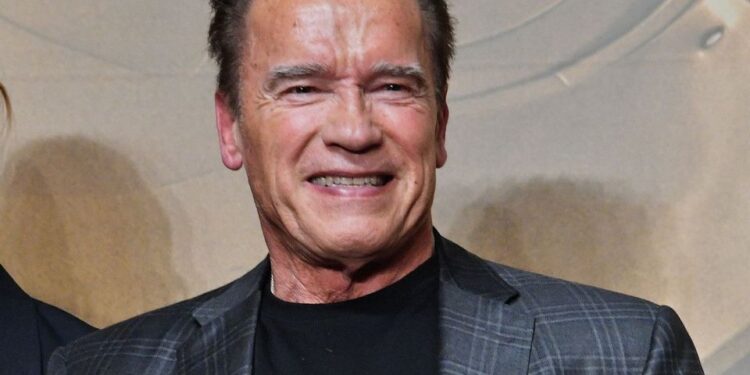 Arnold Schwarzenegger – smile, please
