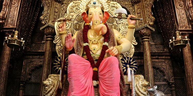 A Symbol of Faith and Hope: The Lalbaugcha Raja