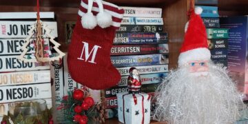A Mini Maroon Miracle: Unwrapping Christmas Wishes