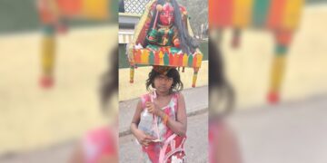 The little devotee of Kadak Lakshmi